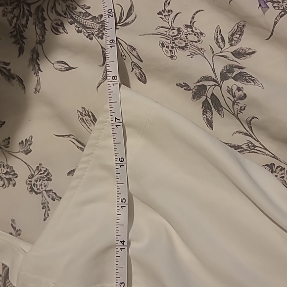 Mebon White Buttoned Women Top - Picture 4 of 5